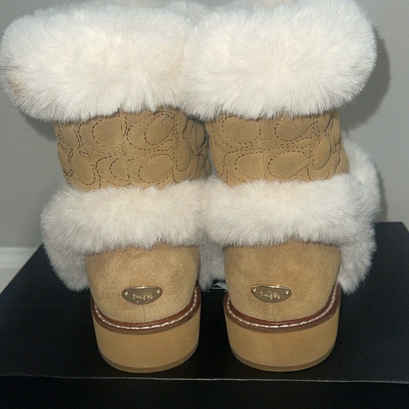 Coach Izzie Boot - Picture 3 of 4